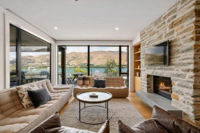 Lakefront Premier Wanaka
